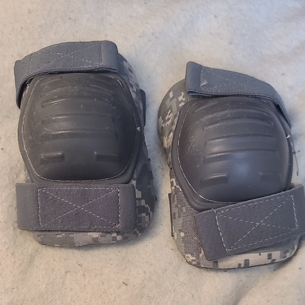 USGI Army Green Camo Elbow Pads